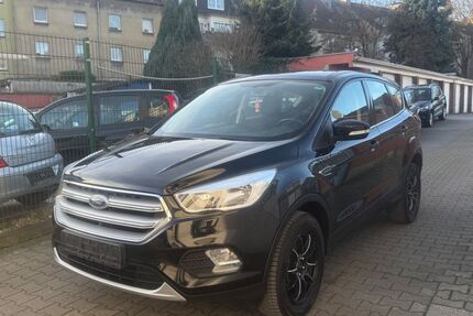 Ford Kuga 145.000 km 8.800 &euro; Essen 45143