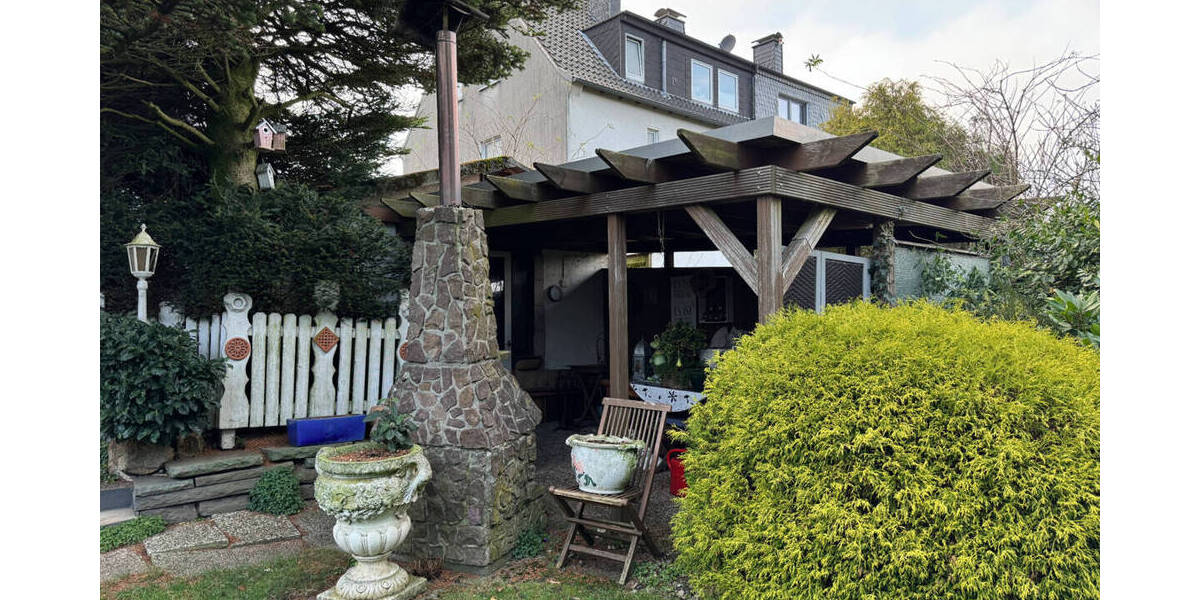 Doppelhaushälfte Velbert Mitte - 6 Zimmer, 165 m&sup2;, 395.000&euro; | Angebot:26261697