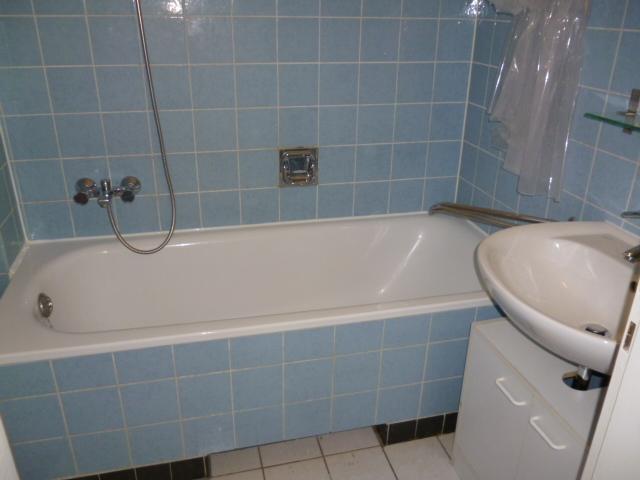 Etagenwohnung Essen Stadtbezirk VI - 1 Zimmer, 34 m&sup2;, 359&euro; | Angebot:26042321