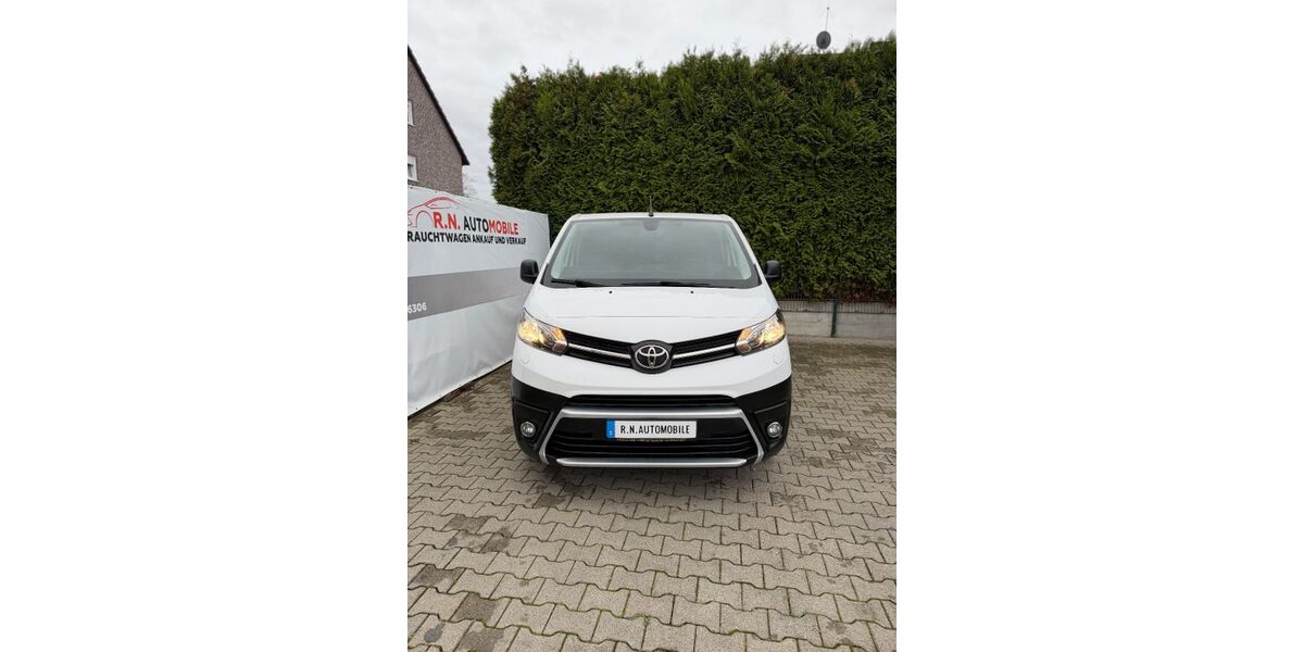 Toyota Proace (Verso) 172.885 km 10.900 &euro; Dortmund 44388