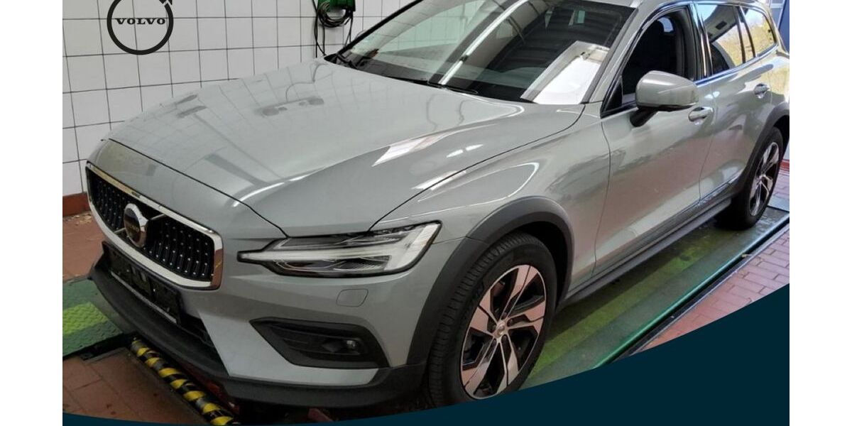 Volvo V60 Cross Country 19.500 km 41.980 &euro; Essen-Kray 45309
