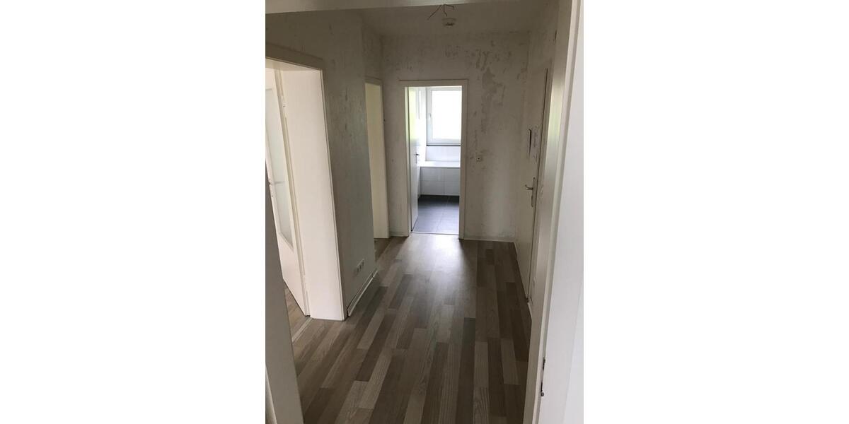 Erdgeschoßwohnung Hattingen - 2.5 Zimmer, 61 m&sup2;, 519&euro; | Angebot:26008885
