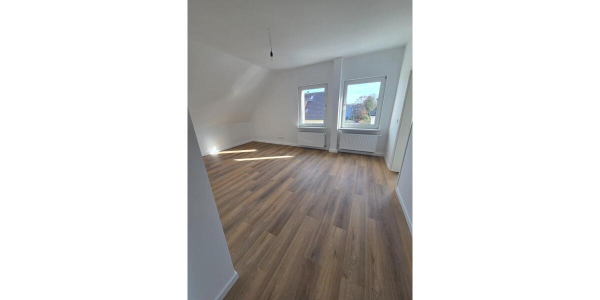Dachgeschoßwohnung Witten Heven - 2 Zimmer, 61 m&sup2;, 550&euro; | Angebot:25613546