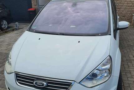 Ford Galaxy 182.000 km 8.100 &euro; Dinslaken 46539