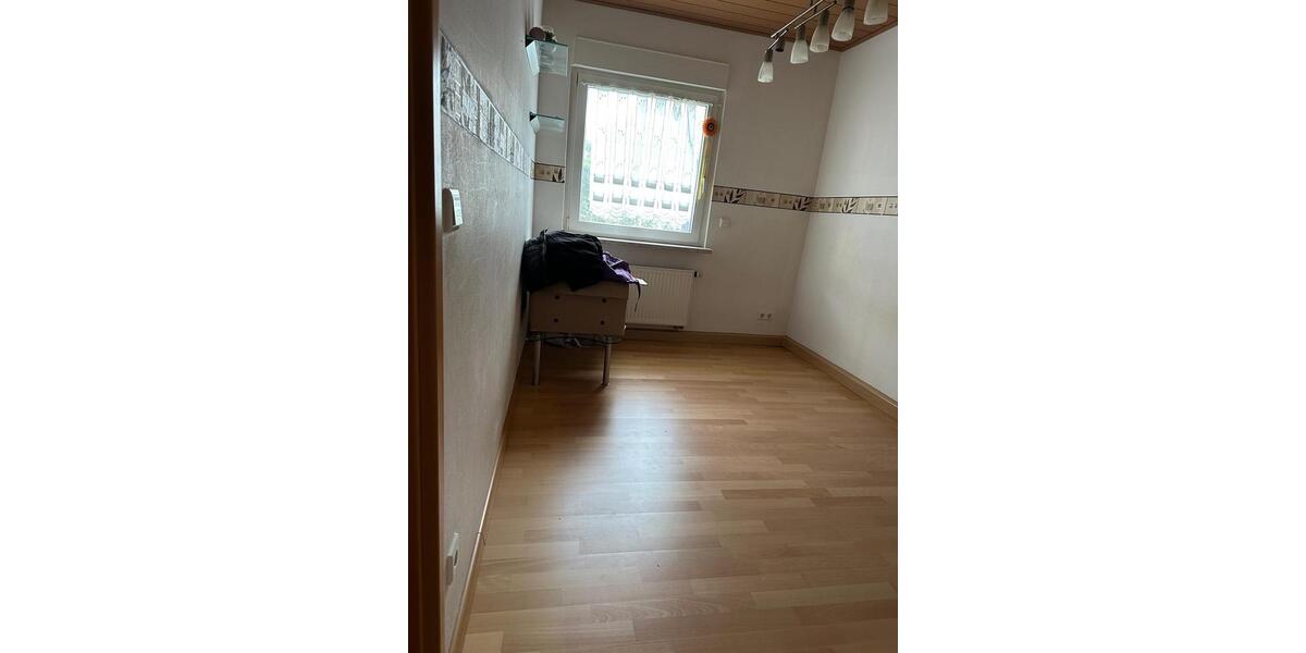 Etagenwohnung Bochum Bochum-Mitte - 4 Zimmer, 70 m&sup2;, 1.100&euro; | Angebot:26535428
