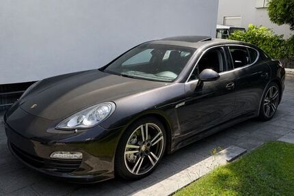 Porsche Panamera 281.000 km 13.900 &euro; Gelsenkirchen 45883