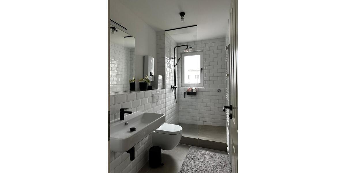 Etagenwohnung Essen Stadtkern - 2 Zimmer, 83 m&sup2;, 960&euro; | Angebot:25261449