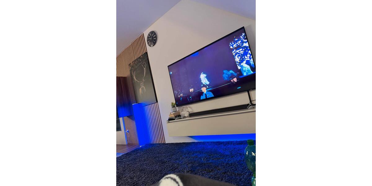 Dachgeschoßwohnung Essen Stadtbezirk VI - 1 Zimmer, 40 m&sup2;, 650&euro; | Angebot:25361947