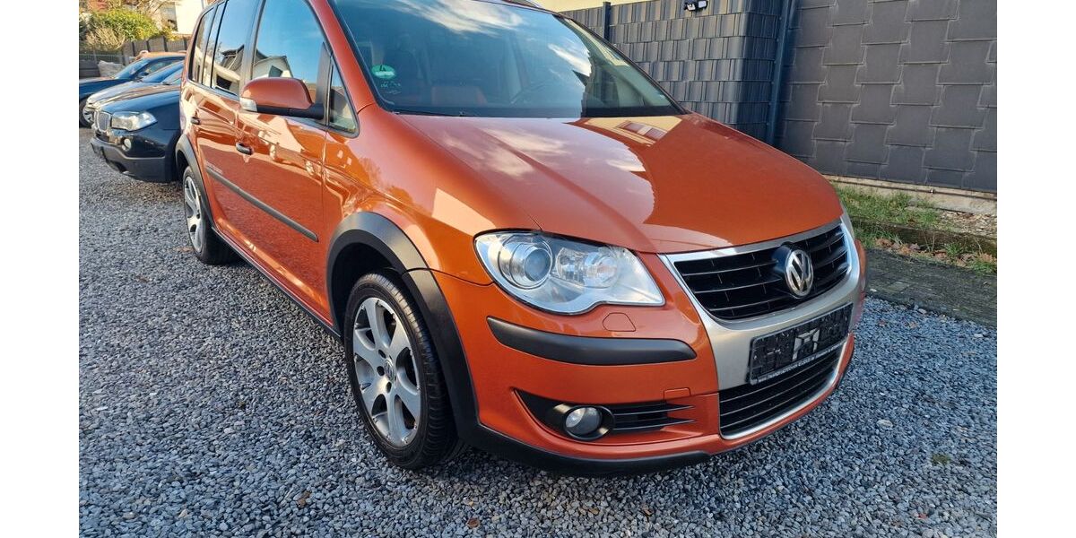 VW Touran 283.000 km 3.390 &euro; Oberhausen 46145