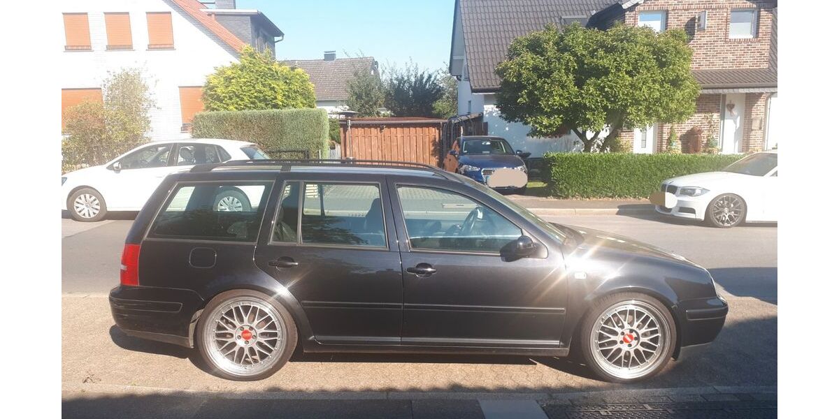 VW Golf 209.099 km 2.395 &euro; Velbert 42551