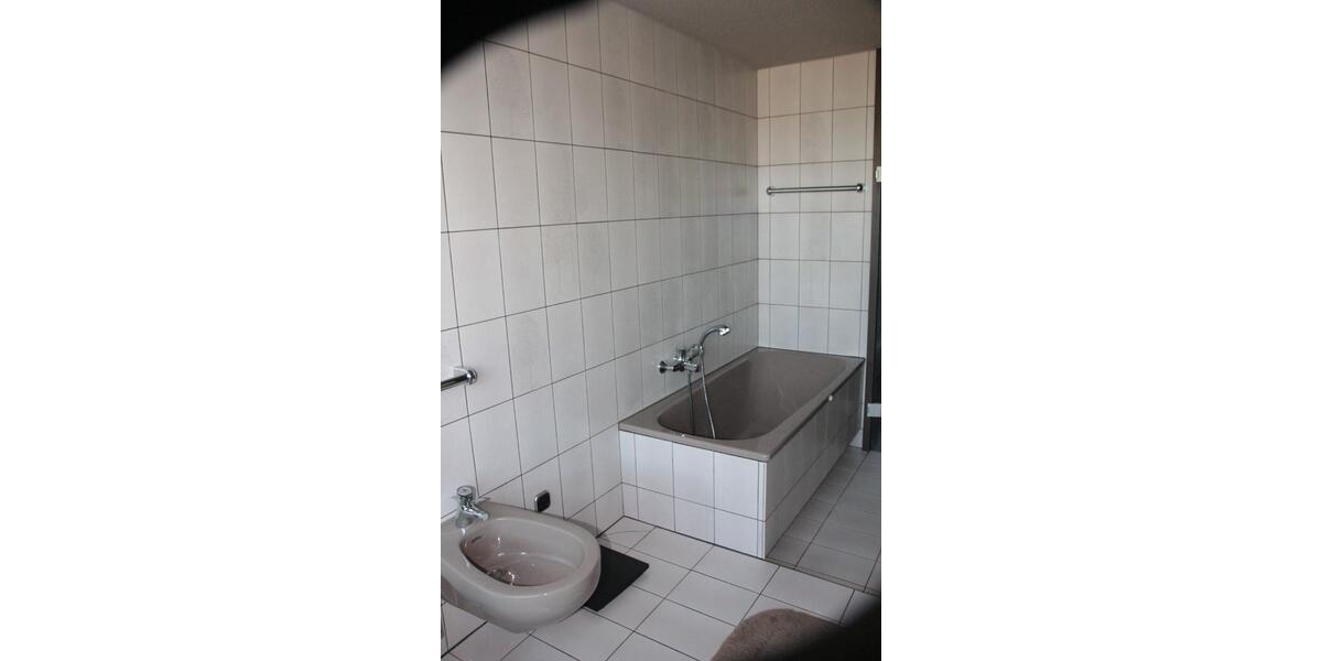 Einfamilienhaus Oberhausen - 2 Zimmer, 180 m&sup2;, 345.000&euro; | Angebot:25257357