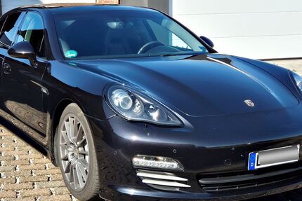 Porsche Panamera 177.000 km 25.400 &euro; Selm 59379