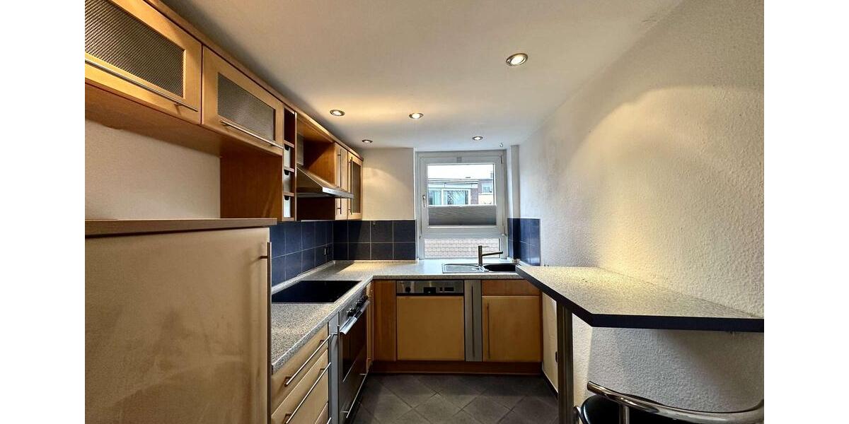 Dachgeschoßwohnung Oberhausen - 3 Zimmer, 85 m&sup2;, 595&euro; | Angebot:26532496