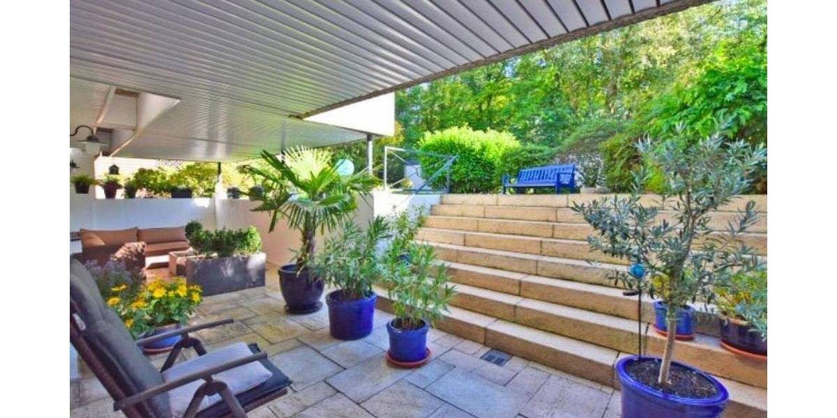 Etagenwohnung Essen Schuir - 2 Zimmer, 95 m&sup2;, 1.150&euro; | Angebot:26228920