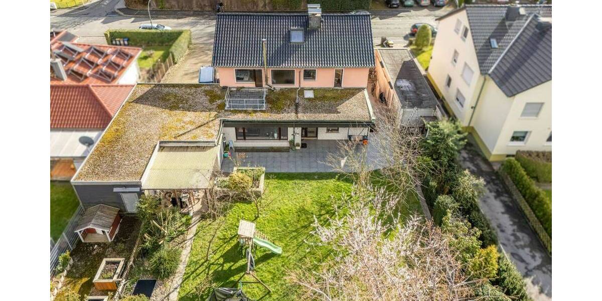 Einfamilienhaus Dortmund Scharnhorst - 9 Zimmer, 220 m&sup2;, 699.000&euro; | Angebot:25938781