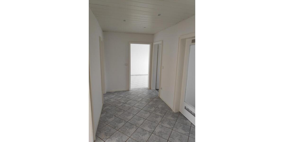 Etagenwohnung Oberhausen Biefang - 3 Zimmer, 82 m&sup2;, 850&euro; | Angebot:26033124