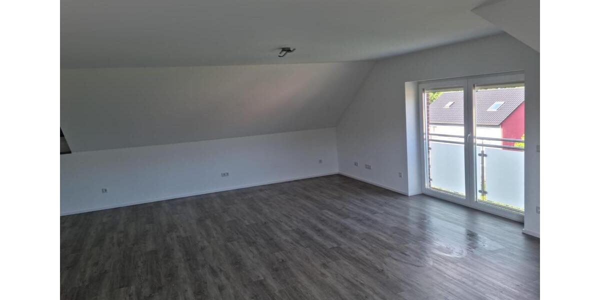 Dachgeschoßwohnung Waltrop - 2.5 Zimmer, 77 m&sup2;, 910&euro; | Angebot:25974990