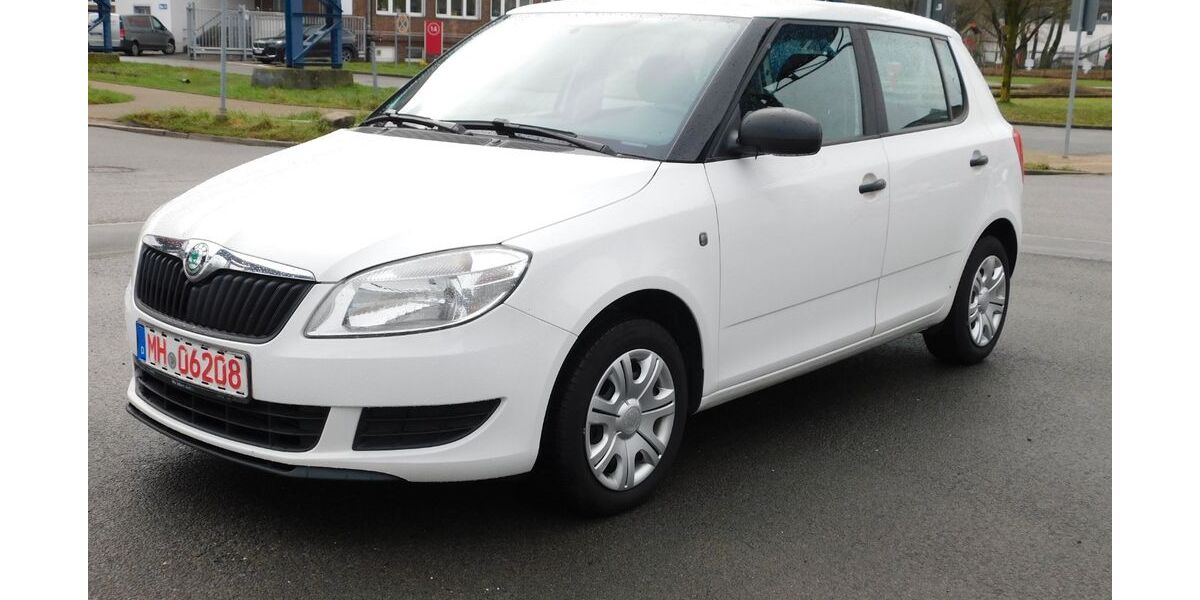 Skoda Fabia 292.118 km 2.399 &euro; Mülheim 45473