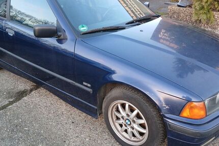 BMW 316 275.100 km 650 &euro; Oberhausen 46117