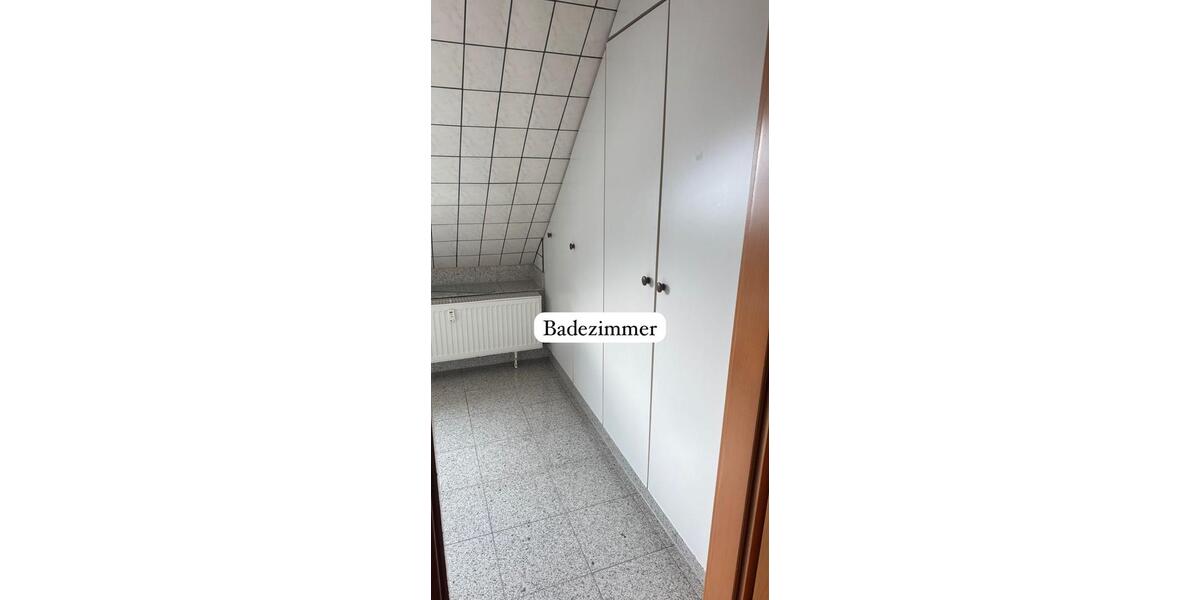 Dachgeschoßwohnung Herne Wanne - 2 Zimmer, 65 m&sup2;, 600&euro; | Angebot:26044667