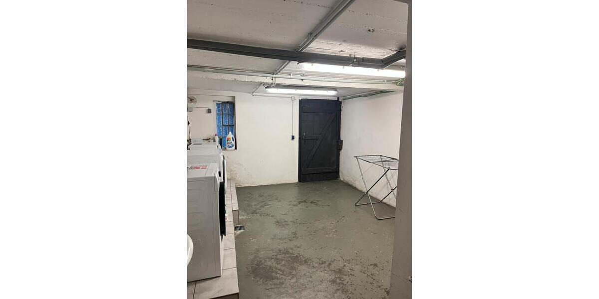 Erdgeschoßwohnung Bochum Höntrop - 3.5 Zimmer, 133 m&sup2;, 1.350&euro; | Angebot:26036349