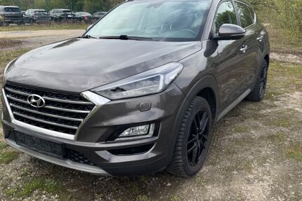 Hyundai TUCSON 91.000 km 18.700 &euro; Gelsenkirchen 45891