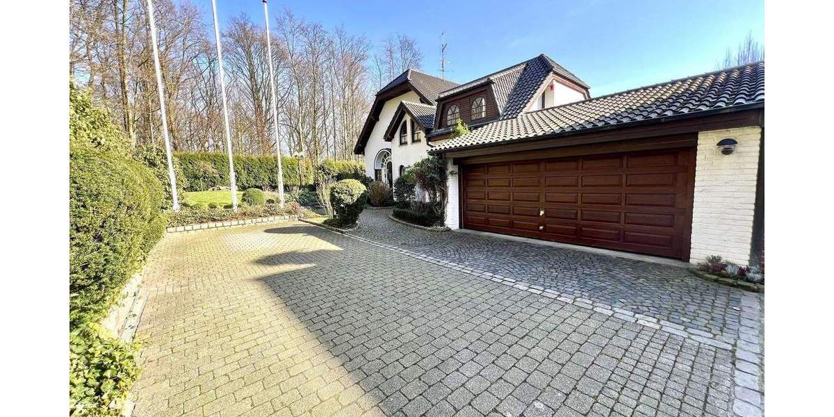 Einfamilienhaus Gladbeck Mitte - 9 Zimmer, 307 m&sup2;, 930.000&euro; | Angebot:25670854