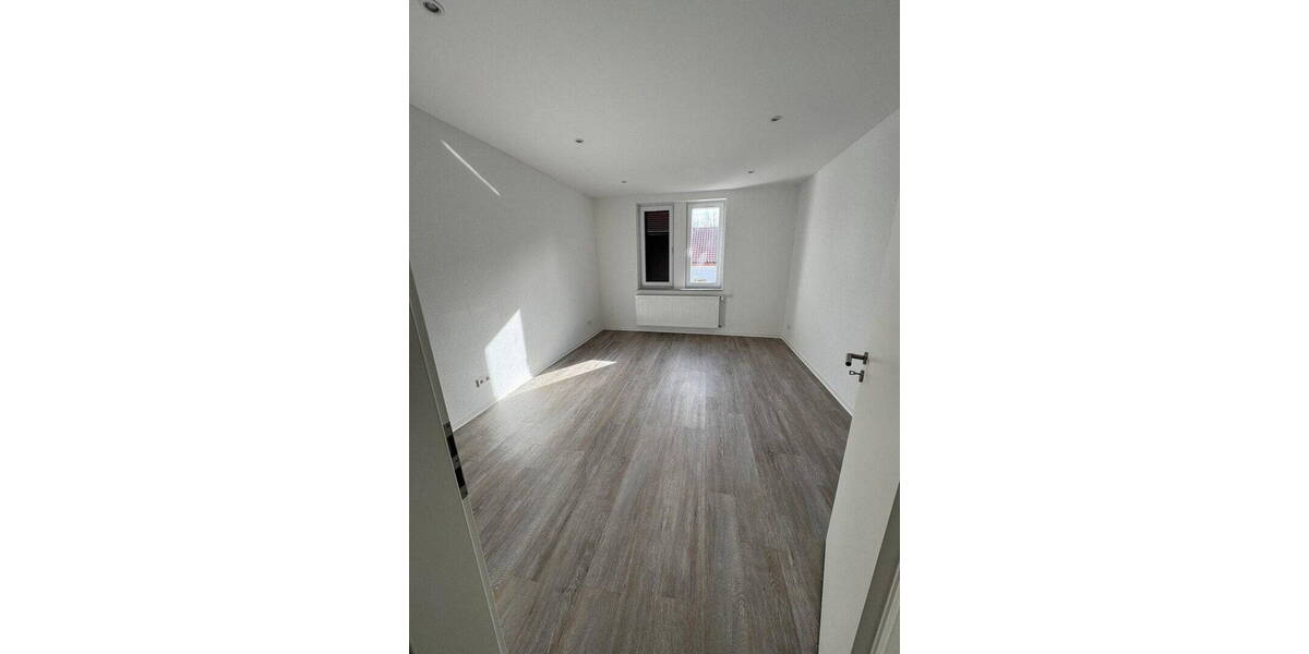 Etagenwohnung Hattingen Winz - 2 Zimmer, 58 m&sup2;, 667&euro; | Angebot:26023389