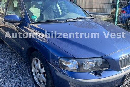 Volvo V70 239.000 km 2.980 &euro; Recklinghausen 45657