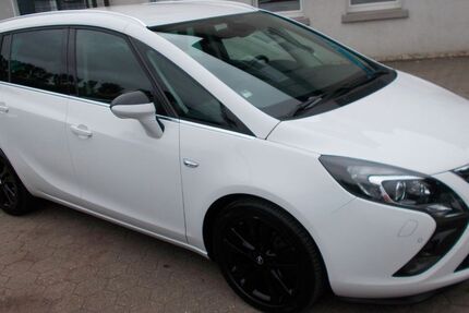 Opel Zafira 211.000 km 5.990 &euro; Bochum 44809