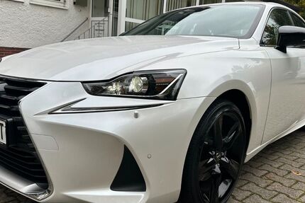 Lexus IS 300 70.000 km 26.999 &euro; Dortmund 44265
