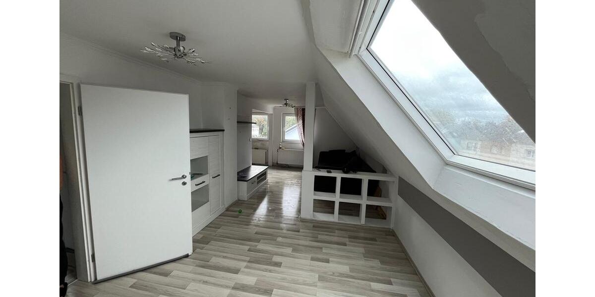 Dachgeschoßwohnung Marl Alt-Marl - 3.5 Zimmer, 65 m&sup2;, 850&euro; | Angebot:26563182