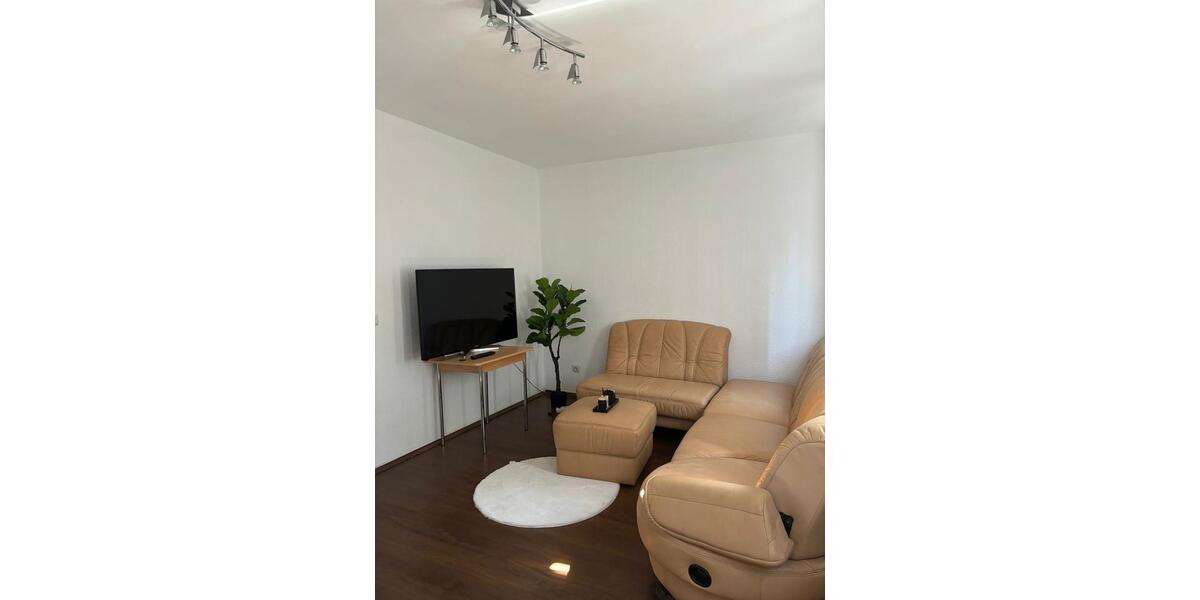 Etagenwohnung Essen Stadtkern - 1 Zimmer, 40 m&sup2;, 750&euro; | Angebot:27604811