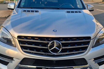 Mercedes-Benz ML 350 204.320 km 19.350 &euro; Bochum 44801