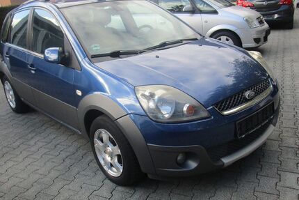 Ford Fiesta 109.000 km 2.999 &euro; Oberhausen 46117