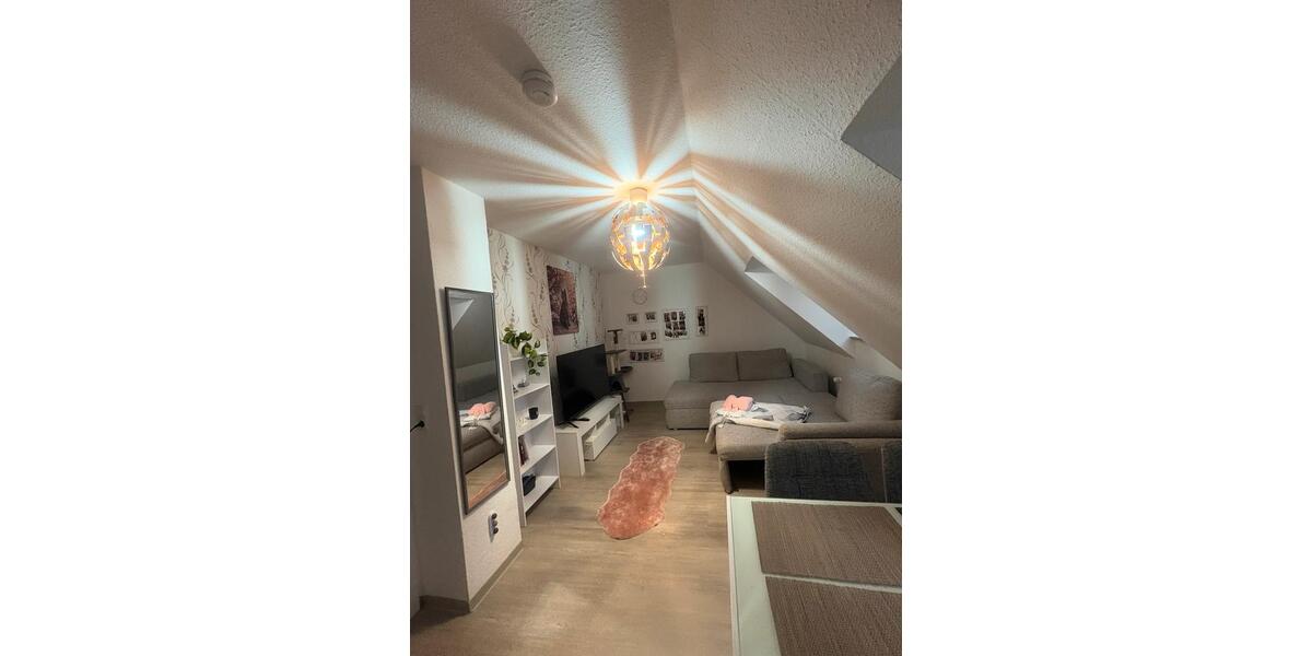 Dachgeschoßwohnung Dortmund Eving - 2 Zimmer, 36 m&sup2;, 365&euro; | Angebot:26705014