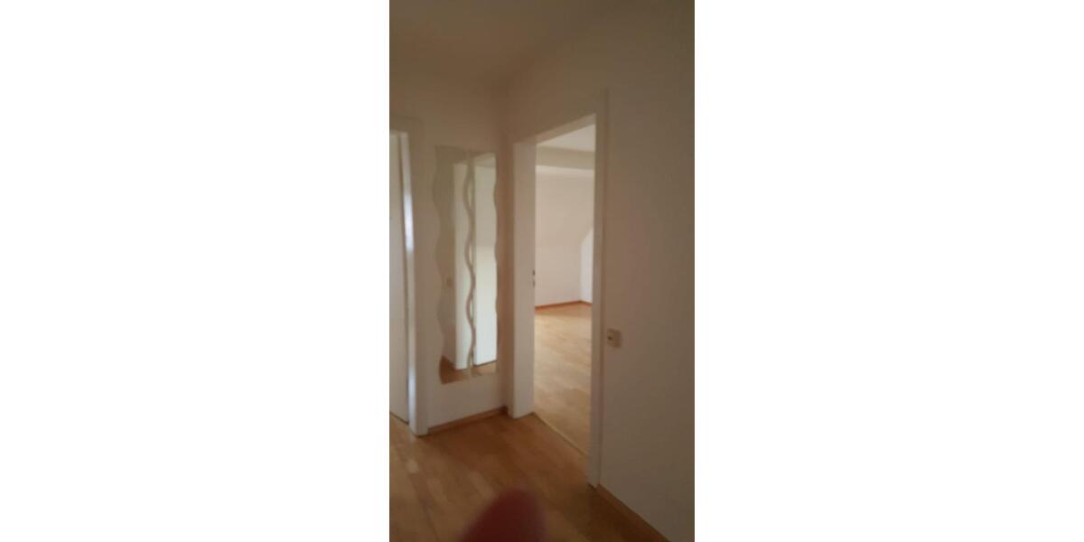 Dachgeschoßwohnung Essen Stadtbezirk III - 2 Zimmer, 49 m&sup2;, 409&euro; | Angebot:26044669