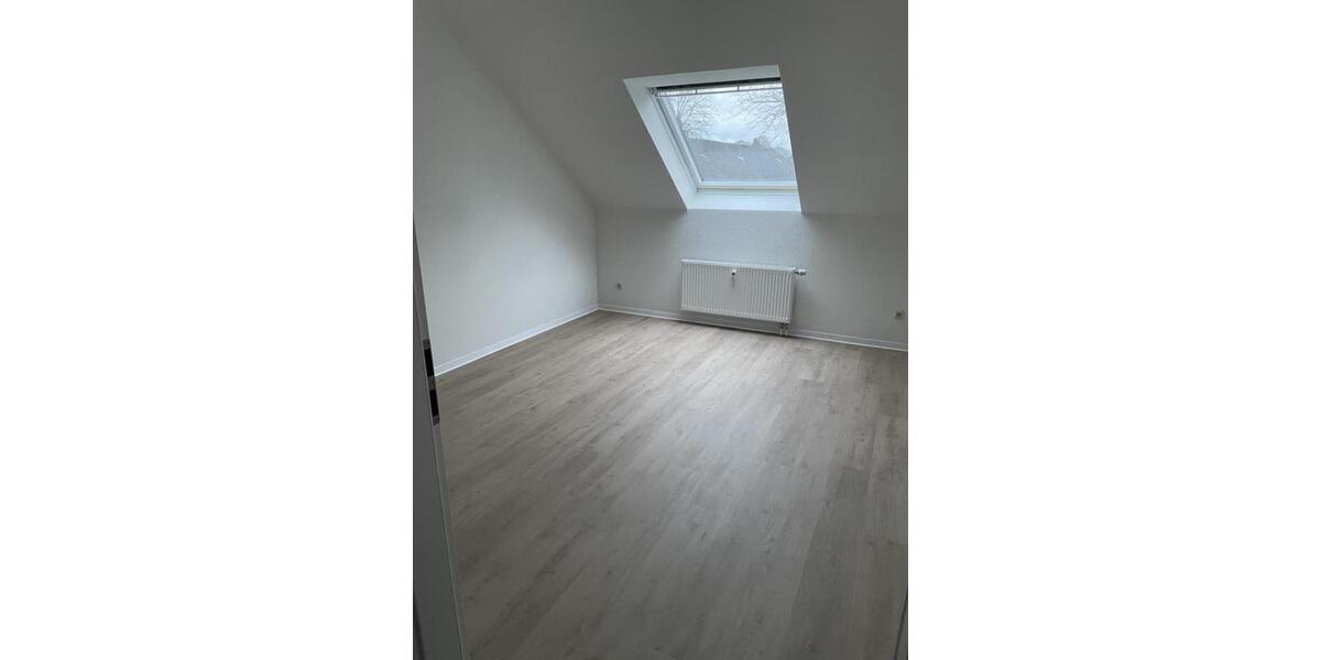 Dachgeschoßwohnung Marl - 3.5 Zimmer, 69 m&sup2;, 397&euro; | Angebot:26015249