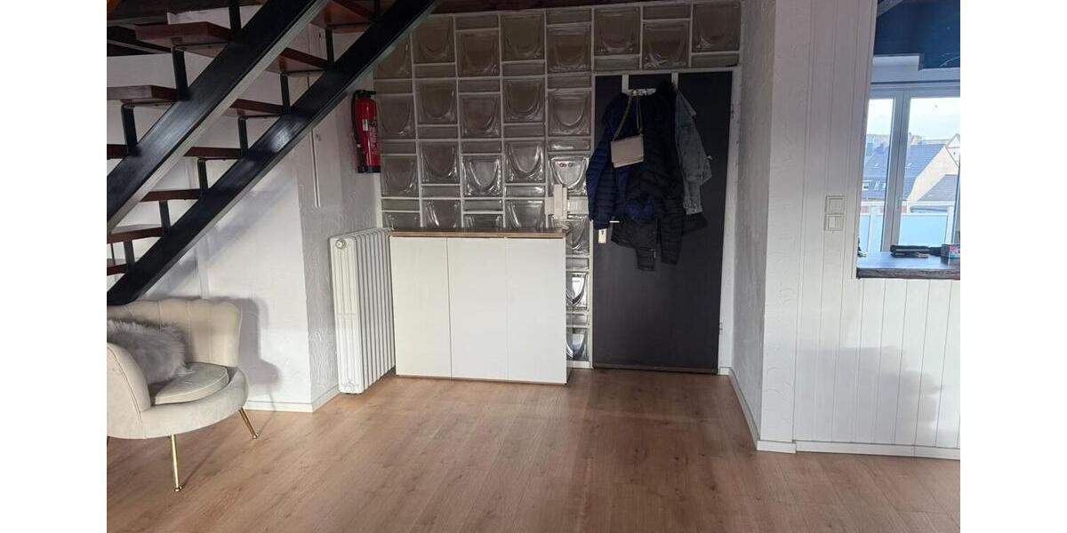 Dachgeschoßwohnung Herne - 2.5 Zimmer, 140 m&sup2;, 950&euro; | Angebot:25179786