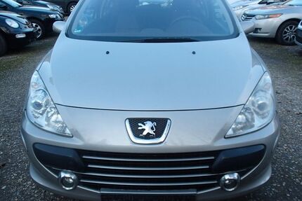 Peugeot 307 223.000 km 1.399 &euro; Oberhausen 46149