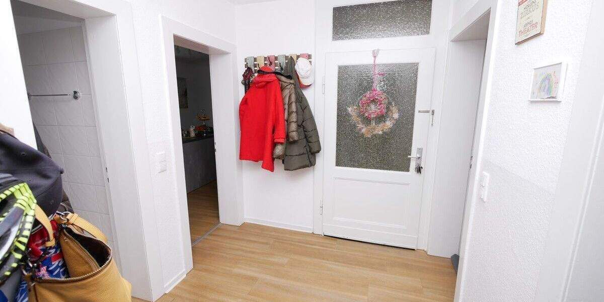 Etagenwohnung Gelsenkirchen Buer - 3 Zimmer, 83 m&sup2;, 565&euro; | Angebot:25747879