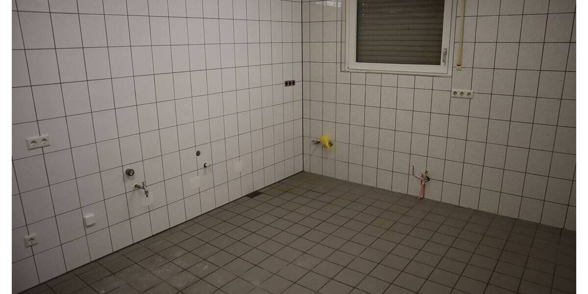 Gewerbeobjekt Essen Katernberg - 3 Zimmer, 192 m&sup2;, 2.499&euro; | Angebot:25694273