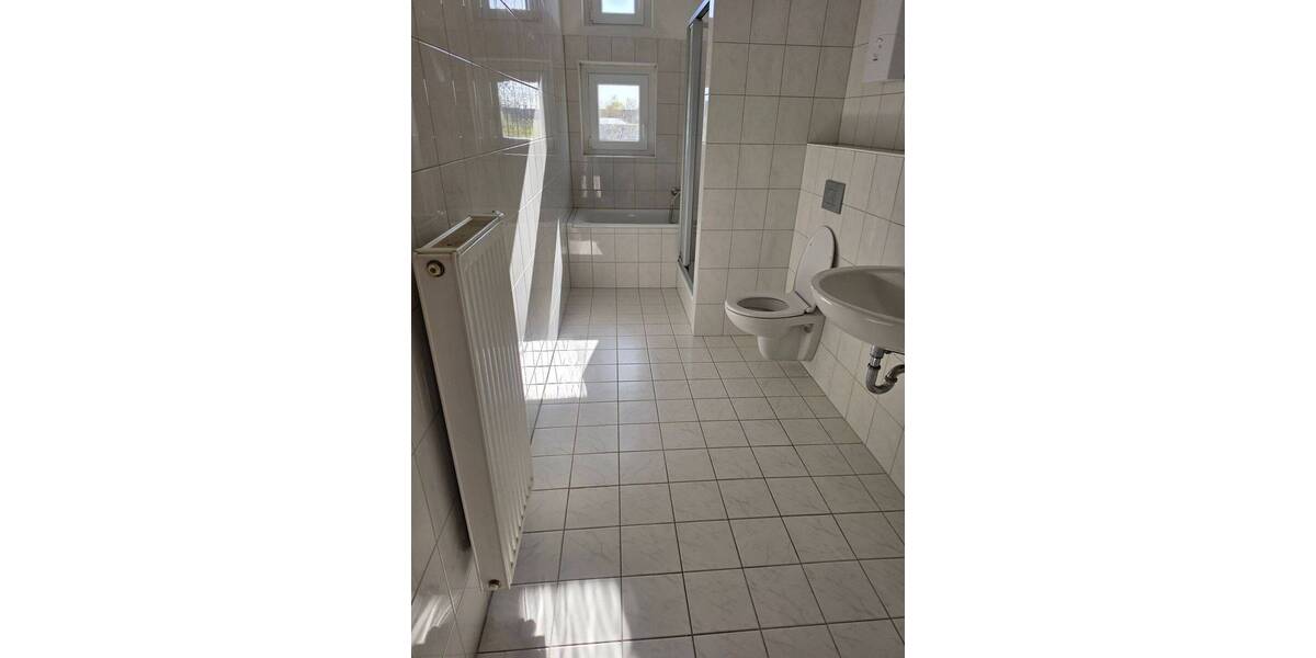 Etagenwohnung Gelsenkirchen Schalke - 3 Zimmer, 80 m&sup2;, 580&euro; | Angebot:26242952