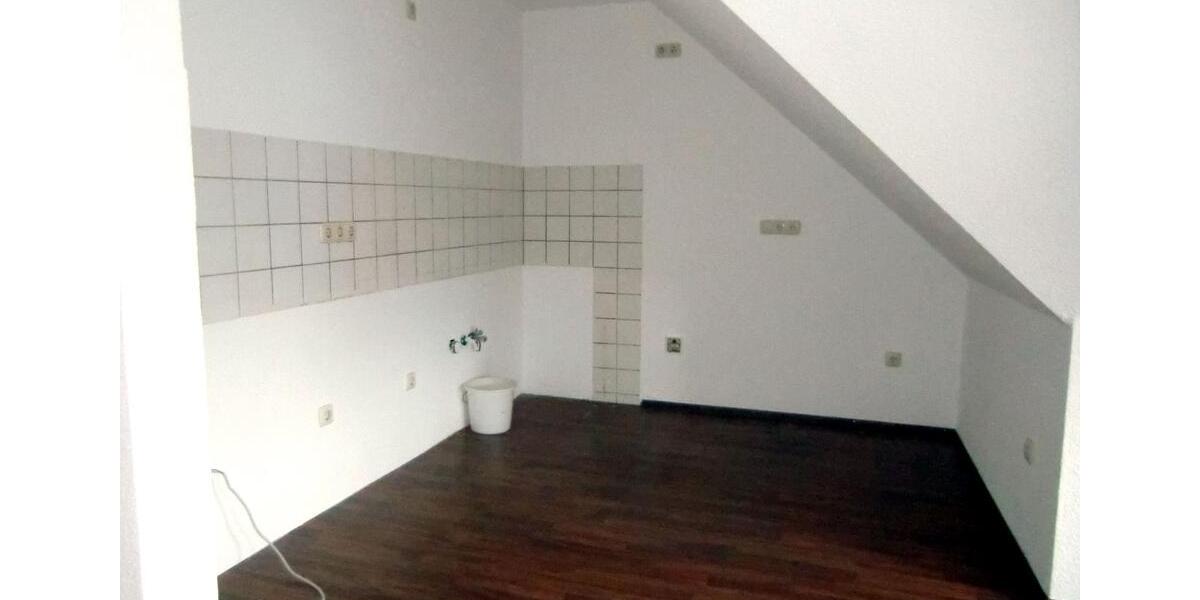 Dachgeschoßwohnung Gladbeck Brauck - 2.5 Zimmer, 80 m&sup2;, 420&euro; | Angebot:25931912