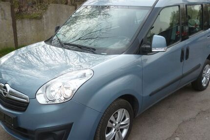 Opel Combo 132.000 km 3.950 &euro; Bottrop 46238