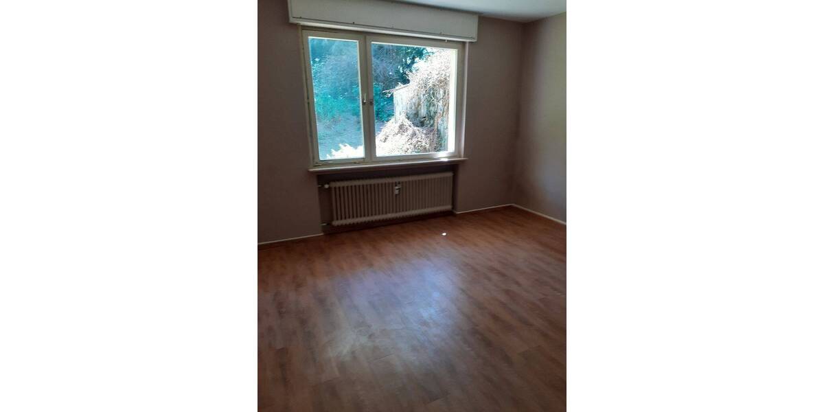 Etagenwohnung Bochum Stiepel - 5 Zimmer, 120 m&sup2;, 1.200&euro; | Angebot:26806244
