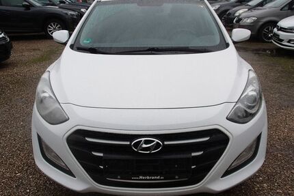 Hyundai i30 212.000 km 3.990 &euro; Oberhausen 46149