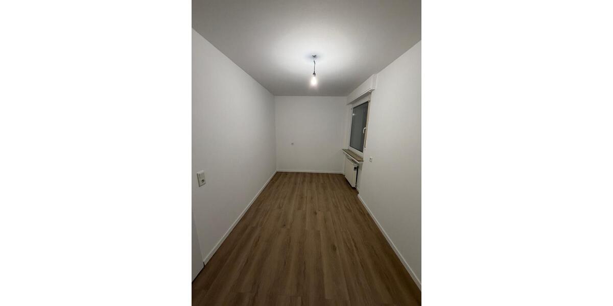 Etagenwohnung Bochum Eppendorf - 3 Zimmer, 83 m&sup2;, 1.000&euro; | Angebot:26031719