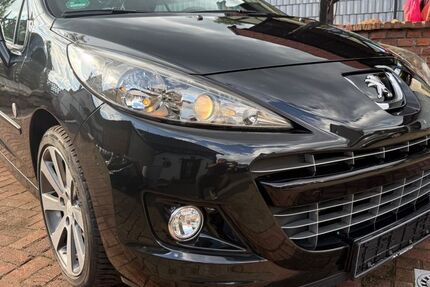 Peugeot 207 82.000 km 6.600 &euro; Bottrop 46242