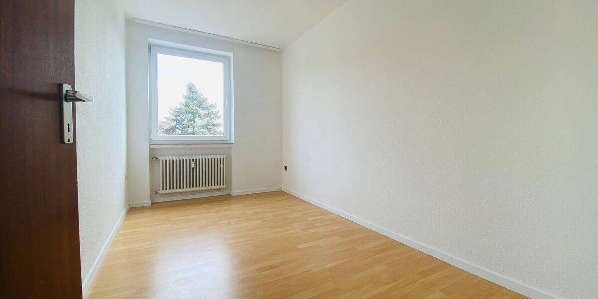 Etagenwohnung Bottrop Stadtmitte - 3 Zimmer, 77 m&sup2;, 600&euro; | Angebot:26187793